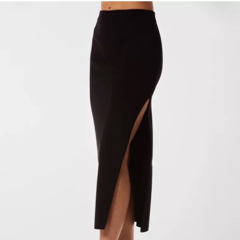 THE NOLI SHOP HAMPTON’S BLACK RIBBED KNIT MIDI SKIRT NEW SIZE LARGE